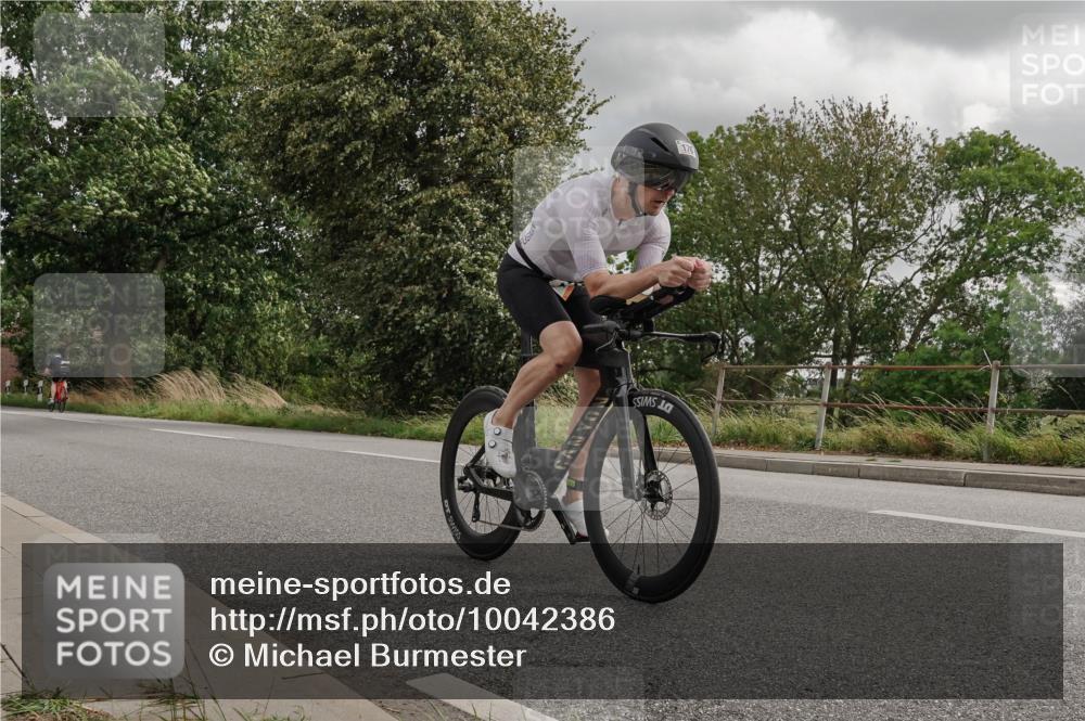 30.08.2026 - Elbe Triathlon Hamburg Michael Burmester http://msf.ph/oto/10042386 30.08.2026 14:46:06 Radfahren 148, 176 meine-sportfotos.de