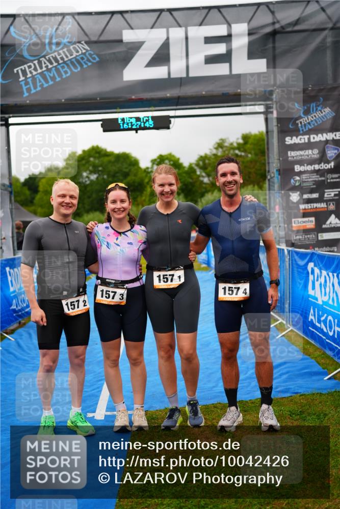 30.08.2026 - Elbe Triathlon Hamburg LAZAROV Photography http://msf.ph/oto/10042426 30.08.2026 16:27:44 Ziel  meine-sportfotos.de