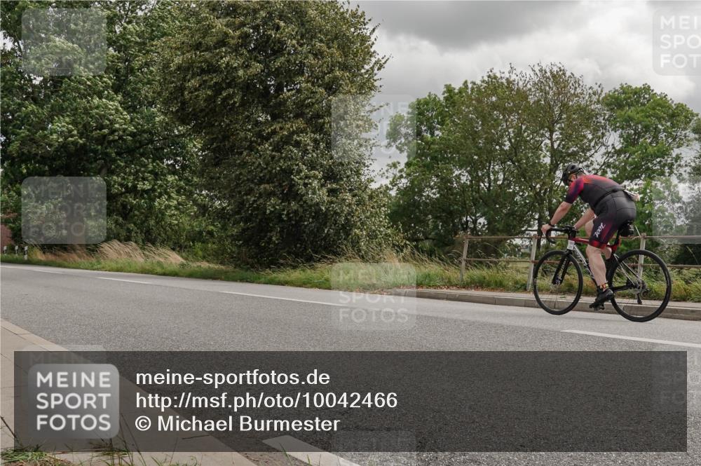 30.08.2026 - Elbe Triathlon Hamburg Michael Burmester http://msf.ph/oto/10042466 30.08.2026 14:46:40 Radfahren  meine-sportfotos.de