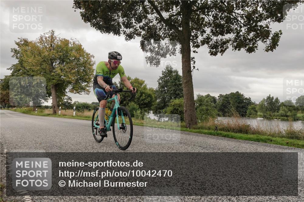 30.08.2026 - Elbe Triathlon Hamburg Michael Burmester http://msf.ph/oto/10042470 30.08.2026 09:14:09 Radfahren 430, 544 meine-sportfotos.de