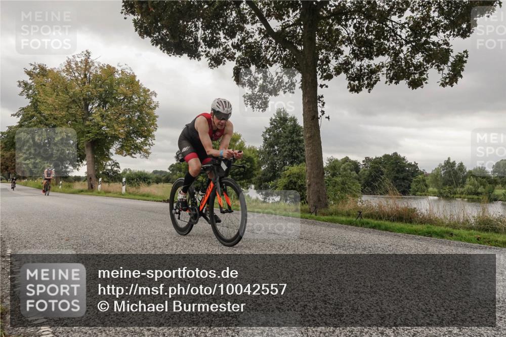 30.08.2026 - Elbe Triathlon Hamburg Michael Burmester http://msf.ph/oto/10042557 30.08.2026 09:14:31 Radfahren 195, 205, 215, 225, 315, 367, 383, 460 meine-sportfotos.de