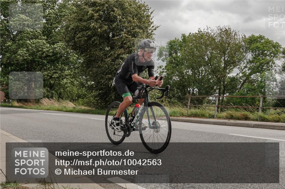 30.08.2026 - Elbe Triathlon Hamburg Michael Burmester http://msf.ph/oto/10042563 30.08.2026 14:47:33 Radfahren 165, 168 meine-sportfotos.de