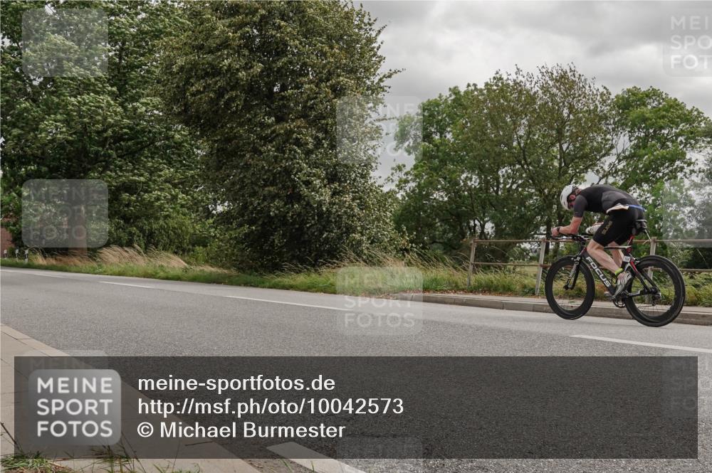 30.08.2026 - Elbe Triathlon Hamburg Michael Burmester http://msf.ph/oto/10042573 30.08.2026 14:47:38 Radfahren 129 meine-sportfotos.de