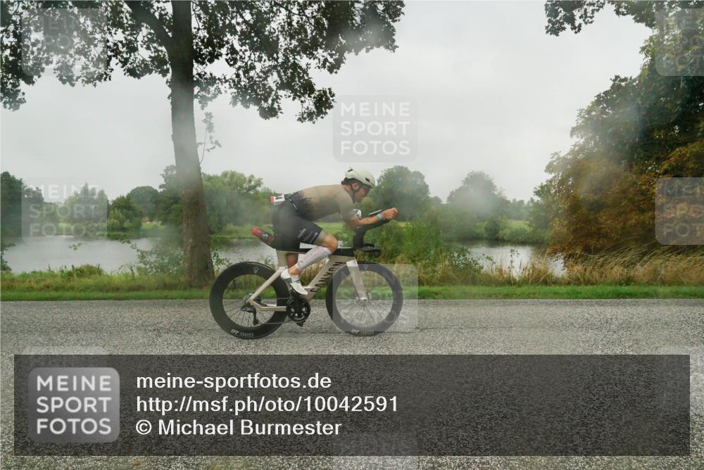 30.08.2026 - Elbe Triathlon Hamburg Michael Burmester http://msf.ph/oto/10042591 30.08.2026 08:53:05 Radfahren 218, 244, 312, 322 meine-sportfotos.de