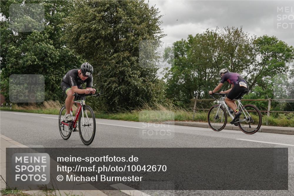 30.08.2026 - Elbe Triathlon Hamburg Michael Burmester http://msf.ph/oto/10042670 30.08.2026 14:48:26 Radfahren  meine-sportfotos.de