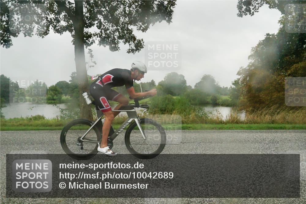 30.08.2026 - Elbe Triathlon Hamburg Michael Burmester http://msf.ph/oto/10042689 30.08.2026 08:54:09 Radfahren 280 meine-sportfotos.de