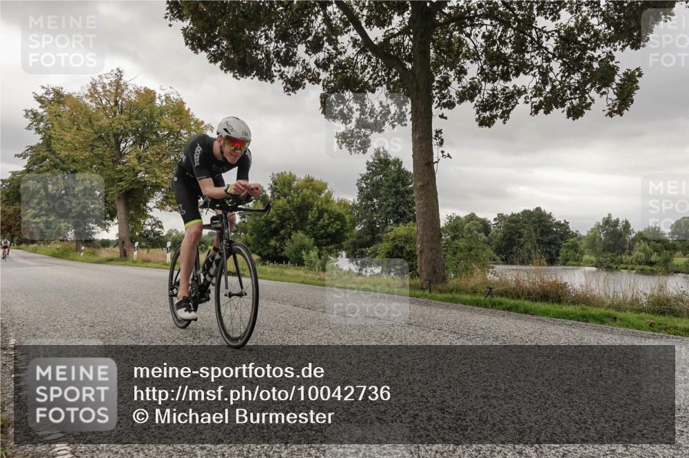 30.08.2026 - Elbe Triathlon Hamburg Michael Burmester http://msf.ph/oto/10042736 30.08.2026 09:15:07 Radfahren 180, 194, 273, 489 meine-sportfotos.de