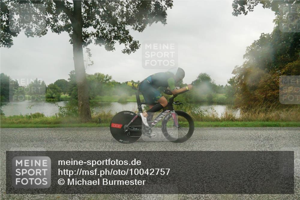 30.08.2026 - Elbe Triathlon Hamburg Michael Burmester http://msf.ph/oto/10042757 30.08.2026 08:55:24 Radfahren 188, 198, 294 meine-sportfotos.de