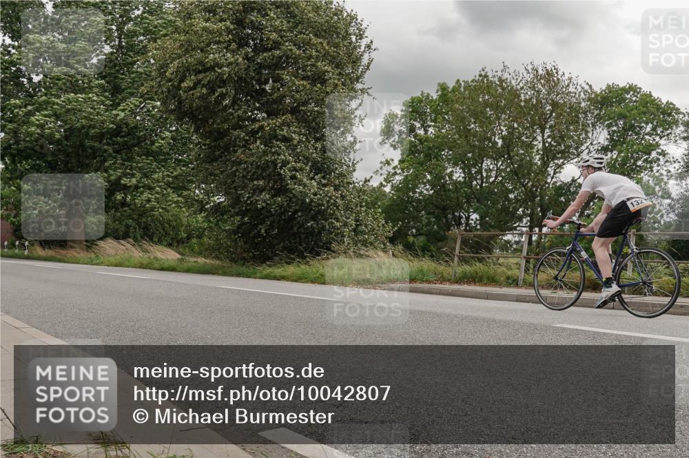 30.08.2026 - Elbe Triathlon Hamburg Michael Burmester http://msf.ph/oto/10042807 30.08.2026 14:49:55 Radfahren 146 meine-sportfotos.de