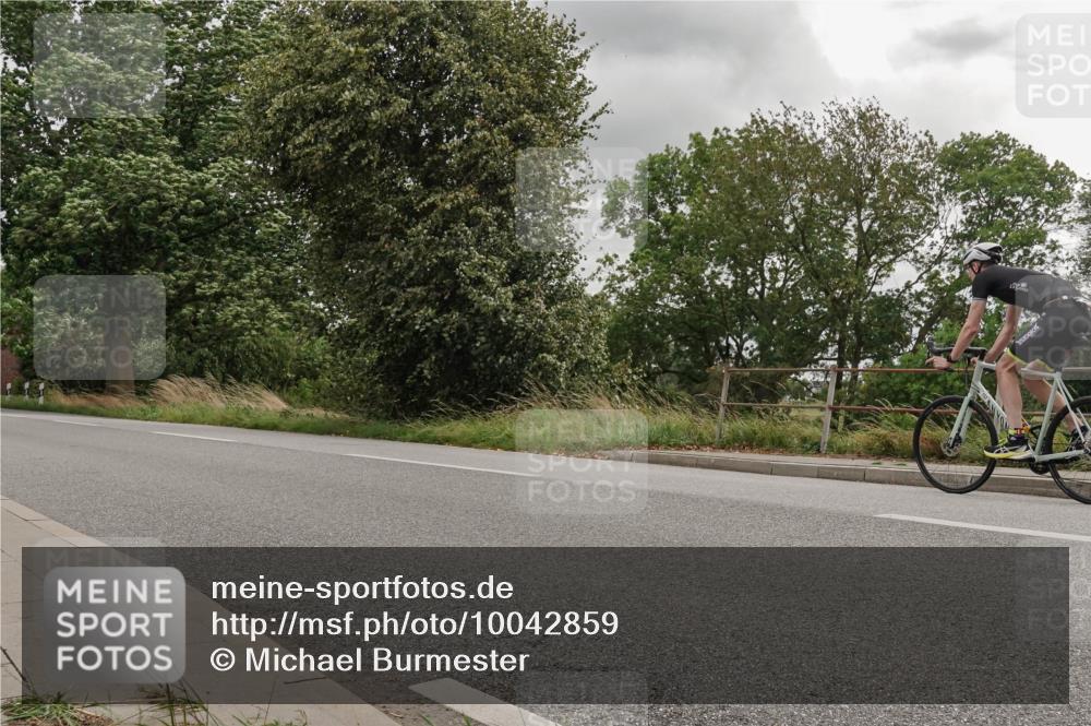 30.08.2026 - Elbe Triathlon Hamburg Michael Burmester http://msf.ph/oto/10042859 30.08.2026 14:50:20 Radfahren 162 meine-sportfotos.de