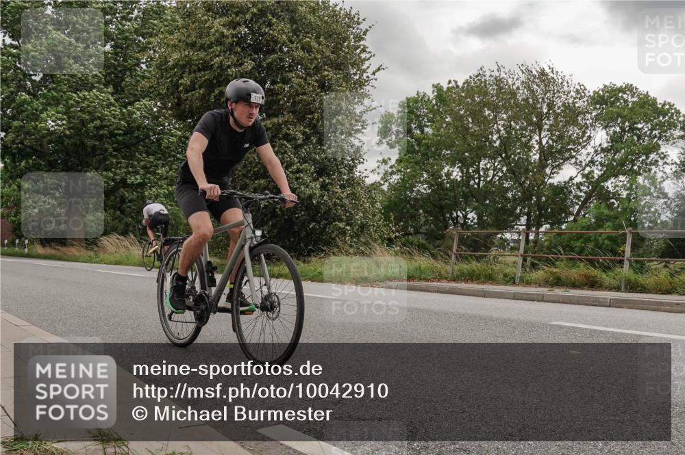 30.08.2026 - Elbe Triathlon Hamburg Michael Burmester http://msf.ph/oto/10042910 30.08.2026 14:50:45 Radfahren 179 meine-sportfotos.de