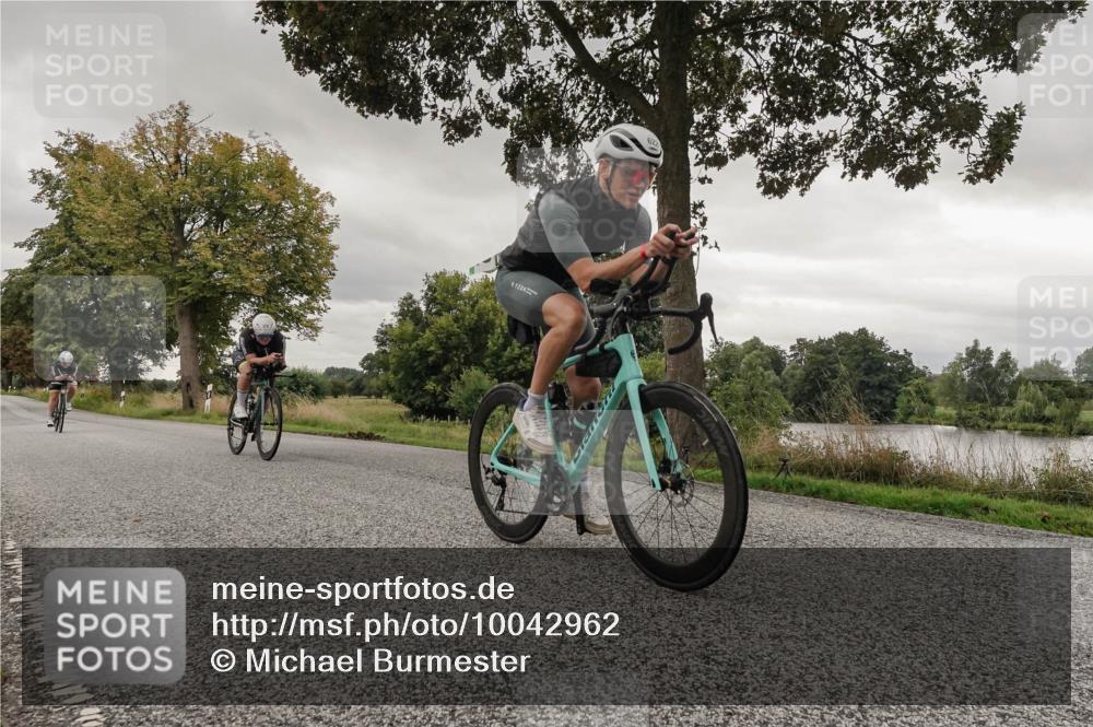 30.08.2026 - Elbe Triathlon Hamburg Michael Burmester http://msf.ph/oto/10042962 30.08.2026 09:16:33 Radfahren 231, 285, 327, 369, 376, 379, 622 meine-sportfotos.de