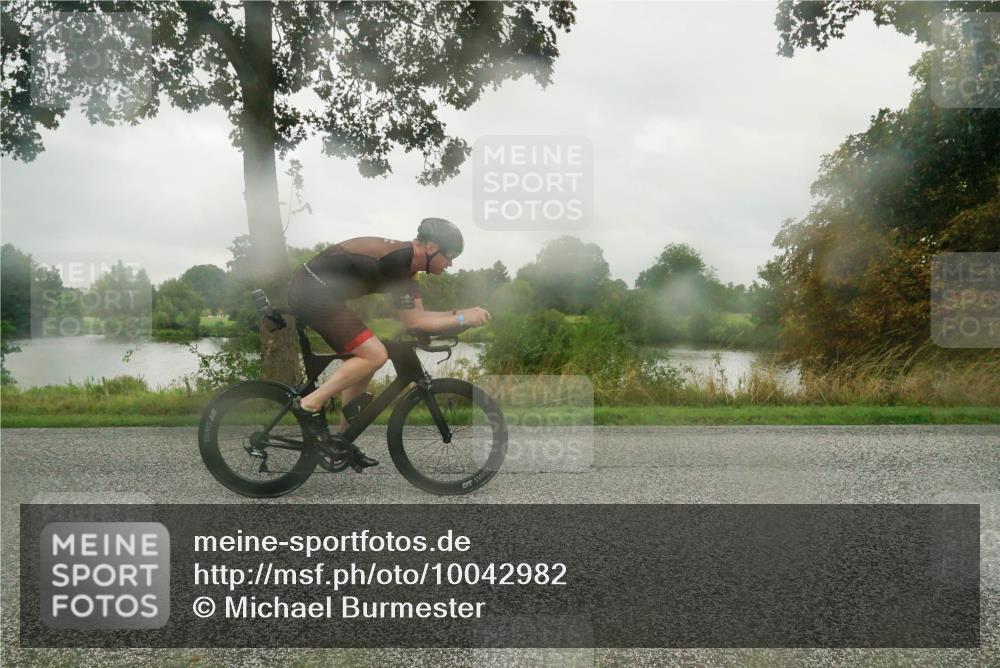 30.08.2026 - Elbe Triathlon Hamburg Michael Burmester http://msf.ph/oto/10042982 30.08.2026 08:57:41 Radfahren 258, 270, 324, 359 meine-sportfotos.de