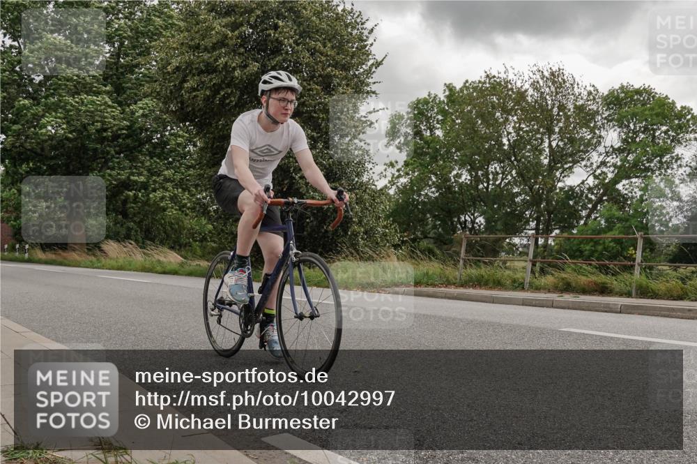 30.08.2026 - Elbe Triathlon Hamburg Michael Burmester http://msf.ph/oto/10042997 30.08.2026 14:51:26 Radfahren 132 meine-sportfotos.de