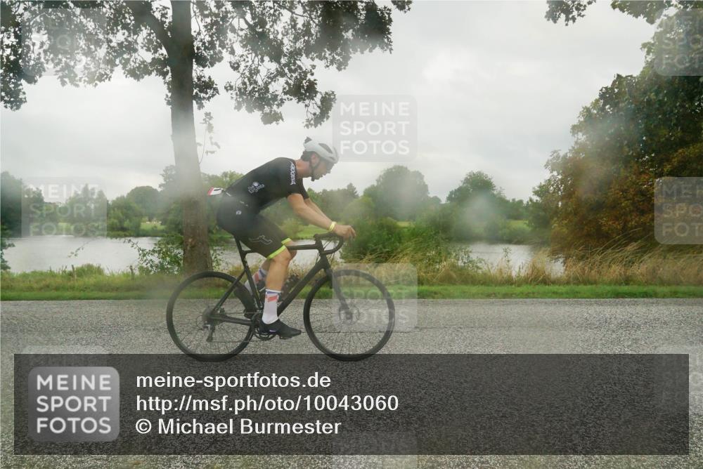 30.08.2026 - Elbe Triathlon Hamburg Michael Burmester http://msf.ph/oto/10043060 30.08.2026 08:58:34 Radfahren 181, 242, 288, 314, 360 meine-sportfotos.de