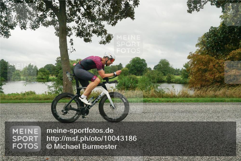 30.08.2026 - Elbe Triathlon Hamburg Michael Burmester http://msf.ph/oto/10043186 30.08.2026 09:00:31 Radfahren 273, 302, 385, 389 meine-sportfotos.de
