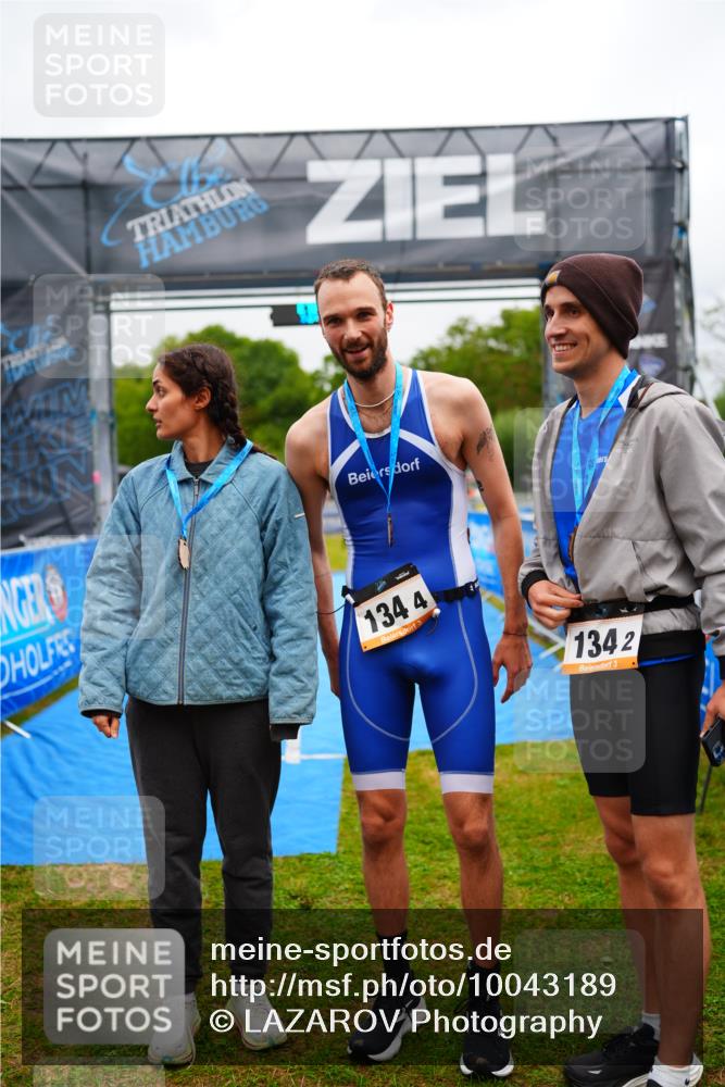 30.08.2026 - Elbe Triathlon Hamburg LAZAROV Photography http://msf.ph/oto/10043189 30.08.2026 16:34:21 Ziel  meine-sportfotos.de