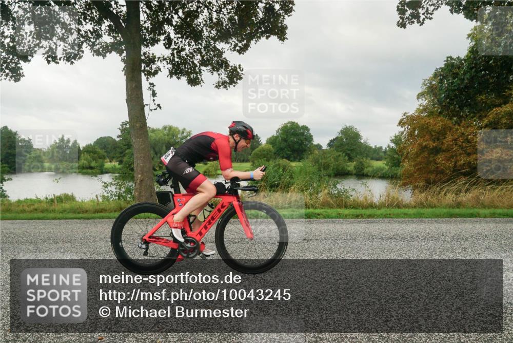 30.08.2026 - Elbe Triathlon Hamburg Michael Burmester http://msf.ph/oto/10043245 30.08.2026 09:01:04 Radfahren 215, 317, 348 meine-sportfotos.de