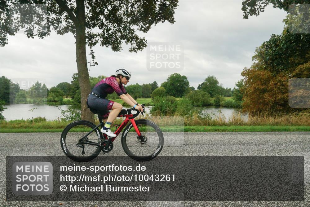 30.08.2026 - Elbe Triathlon Hamburg Michael Burmester http://msf.ph/oto/10043261 30.08.2026 09:01:25 Radfahren 285, 305, 327, 353, 354 meine-sportfotos.de