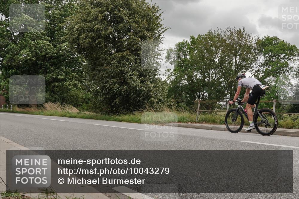 30.08.2026 - Elbe Triathlon Hamburg Michael Burmester http://msf.ph/oto/10043279 30.08.2026 14:53:18 Radfahren  meine-sportfotos.de