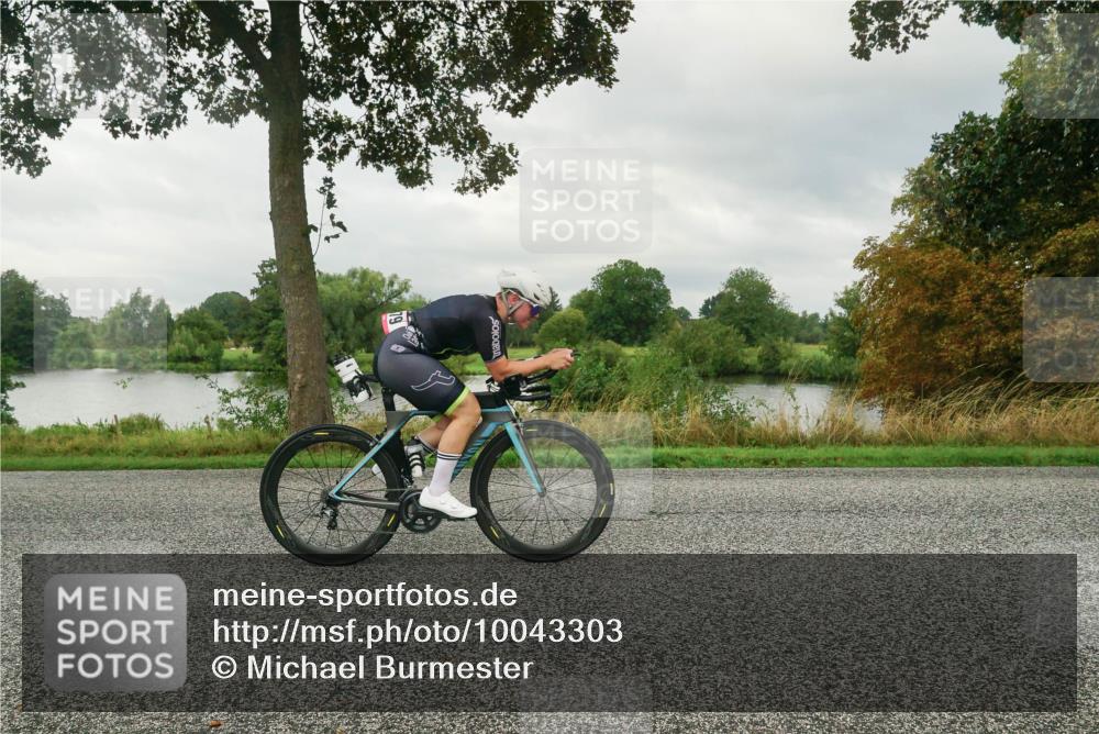 30.08.2026 - Elbe Triathlon Hamburg Michael Burmester http://msf.ph/oto/10043303 30.08.2026 09:01:43 Radfahren 211, 279, 376, 379, 386 meine-sportfotos.de