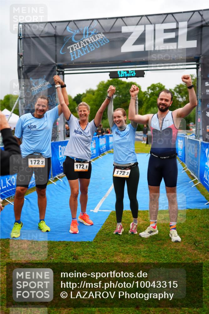 30.08.2026 - Elbe Triathlon Hamburg LAZAROV Photography http://msf.ph/oto/10043315 30.08.2026 16:34:46 Ziel  meine-sportfotos.de
