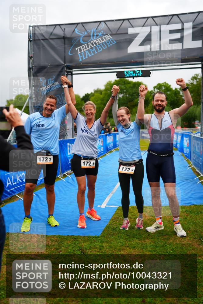 30.08.2026 - Elbe Triathlon Hamburg LAZAROV Photography http://msf.ph/oto/10043321 30.08.2026 16:34:47 Ziel  meine-sportfotos.de