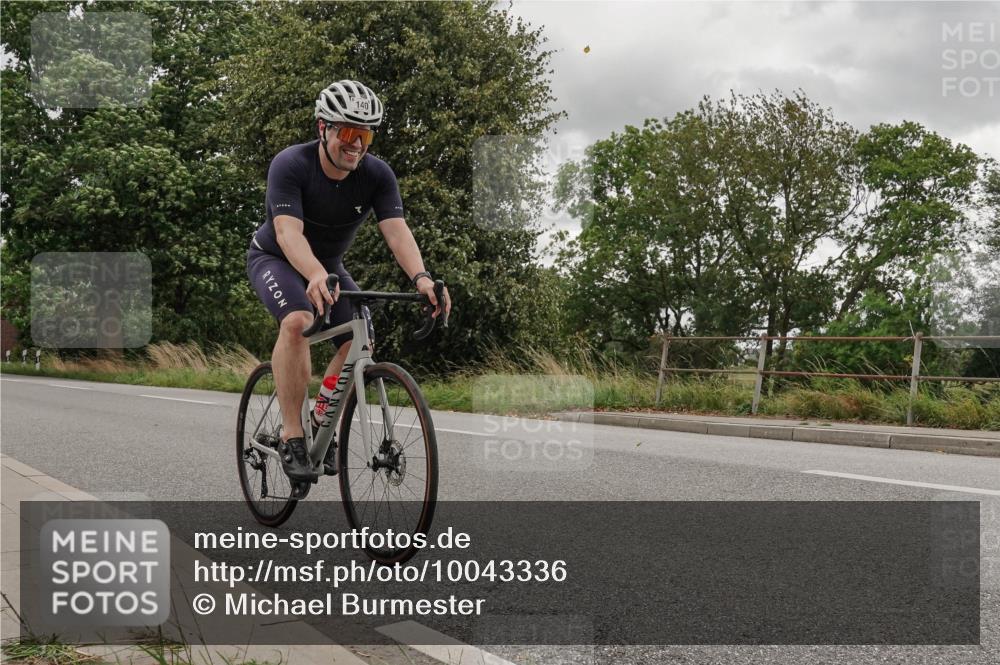 30.08.2026 - Elbe Triathlon Hamburg Michael Burmester http://msf.ph/oto/10043336 30.08.2026 14:53:44 Radfahren  meine-sportfotos.de