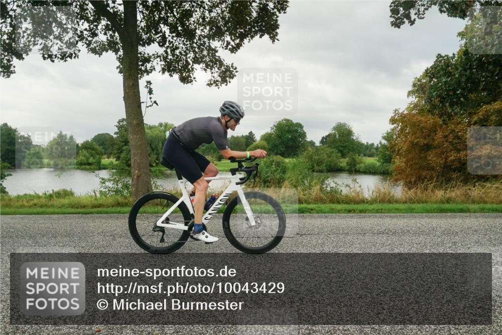 30.08.2026 - Elbe Triathlon Hamburg Michael Burmester http://msf.ph/oto/10043429 30.08.2026 09:02:42 Radfahren 200, 225, 236, 445 meine-sportfotos.de