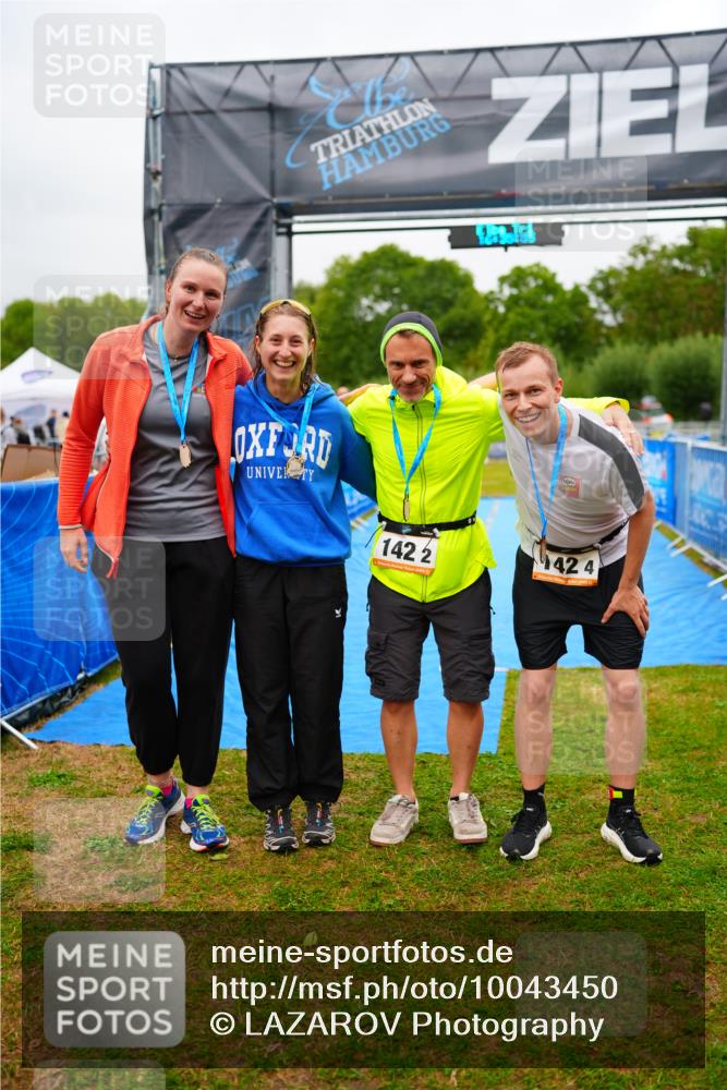 30.08.2026 - Elbe Triathlon Hamburg LAZAROV Photography http://msf.ph/oto/10043450 30.08.2026 16:35:54 Ziel  meine-sportfotos.de