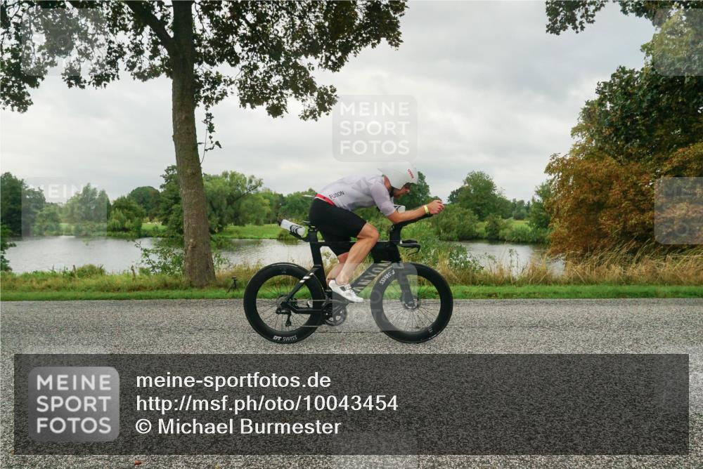 30.08.2026 - Elbe Triathlon Hamburg Michael Burmester http://msf.ph/oto/10043454 30.08.2026 09:02:55 Radfahren 186, 220, 226, 259 meine-sportfotos.de