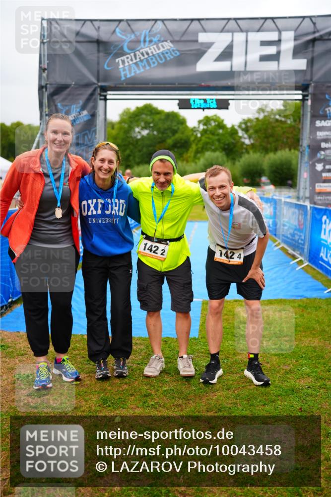 30.08.2026 - Elbe Triathlon Hamburg LAZAROV Photography http://msf.ph/oto/10043458 30.08.2026 16:35:55 Ziel  meine-sportfotos.de