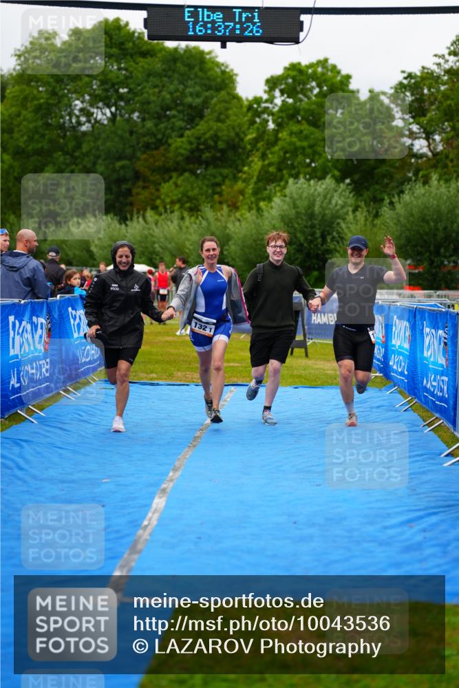30.08.2026 - Elbe Triathlon Hamburg LAZAROV Photography http://msf.ph/oto/10043536 30.08.2026 16:37:25 Ziel  meine-sportfotos.de