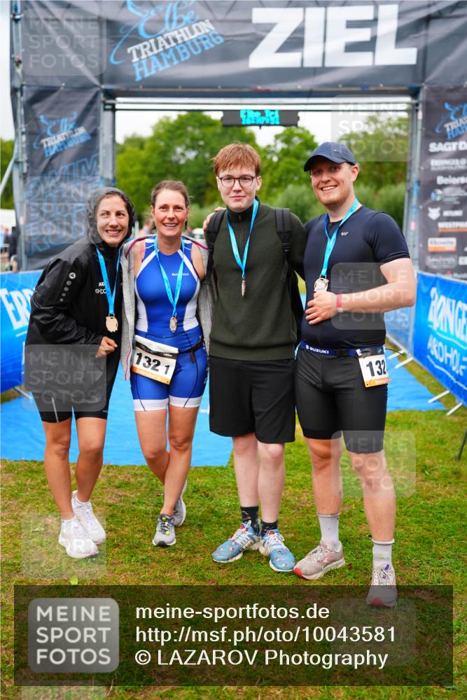 30.08.2026 - Elbe Triathlon Hamburg LAZAROV Photography http://msf.ph/oto/10043581 30.08.2026 16:37:51 Ziel  meine-sportfotos.de