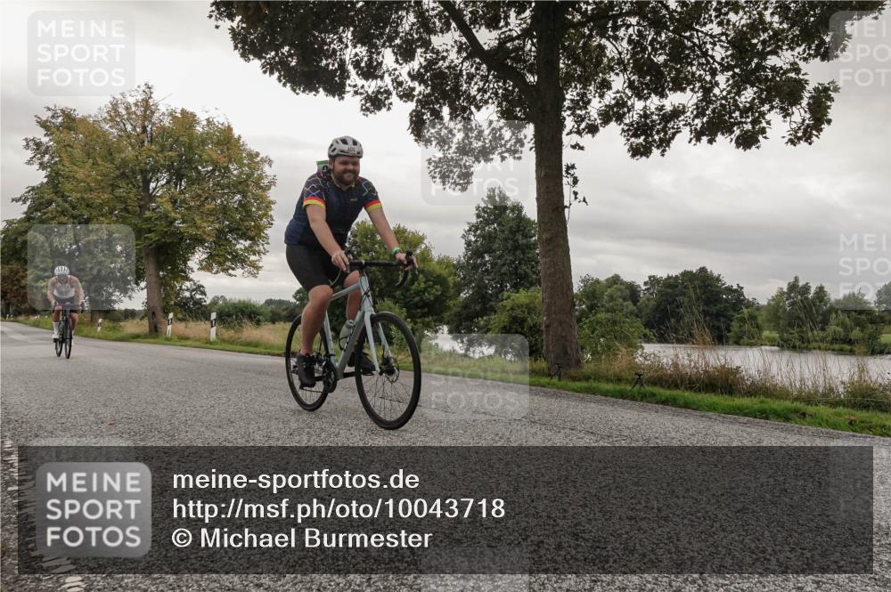 30.08.2026 - Elbe Triathlon Hamburg Michael Burmester http://msf.ph/oto/10043718 30.08.2026 09:19:52 Radfahren 381, 400, 419 meine-sportfotos.de