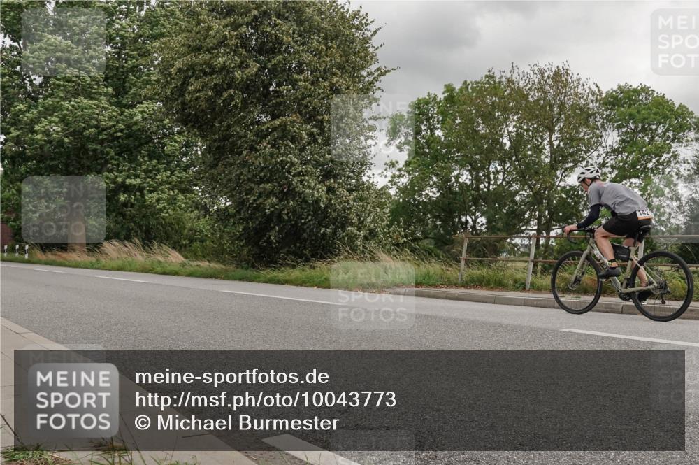 30.08.2026 - Elbe Triathlon Hamburg Michael Burmester http://msf.ph/oto/10043773 30.08.2026 14:56:39 Radfahren  meine-sportfotos.de
