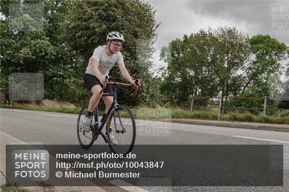 30.08.2026 - Elbe Triathlon Hamburg Michael Burmester http://msf.ph/oto/10043847 30.08.2026 14:57:30 Radfahren  meine-sportfotos.de