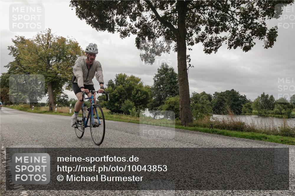 30.08.2026 - Elbe Triathlon Hamburg Michael Burmester http://msf.ph/oto/10043853 30.08.2026 09:20:52 Radfahren 372, 429, 606 meine-sportfotos.de
