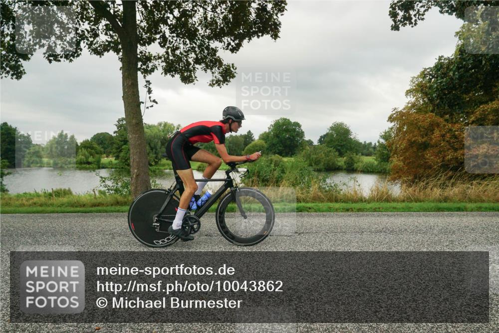 30.08.2026 - Elbe Triathlon Hamburg Michael Burmester http://msf.ph/oto/10043862 30.08.2026 09:06:56 Radfahren 282, 392 meine-sportfotos.de