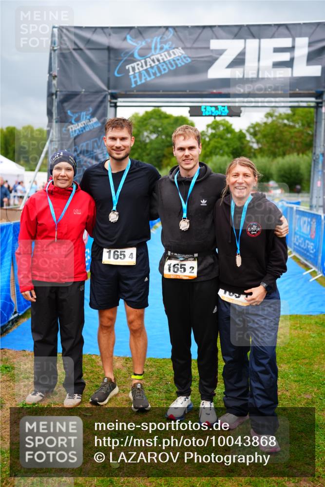 30.08.2026 - Elbe Triathlon Hamburg LAZAROV Photography http://msf.ph/oto/10043868 30.08.2026 16:39:27 Ziel  meine-sportfotos.de