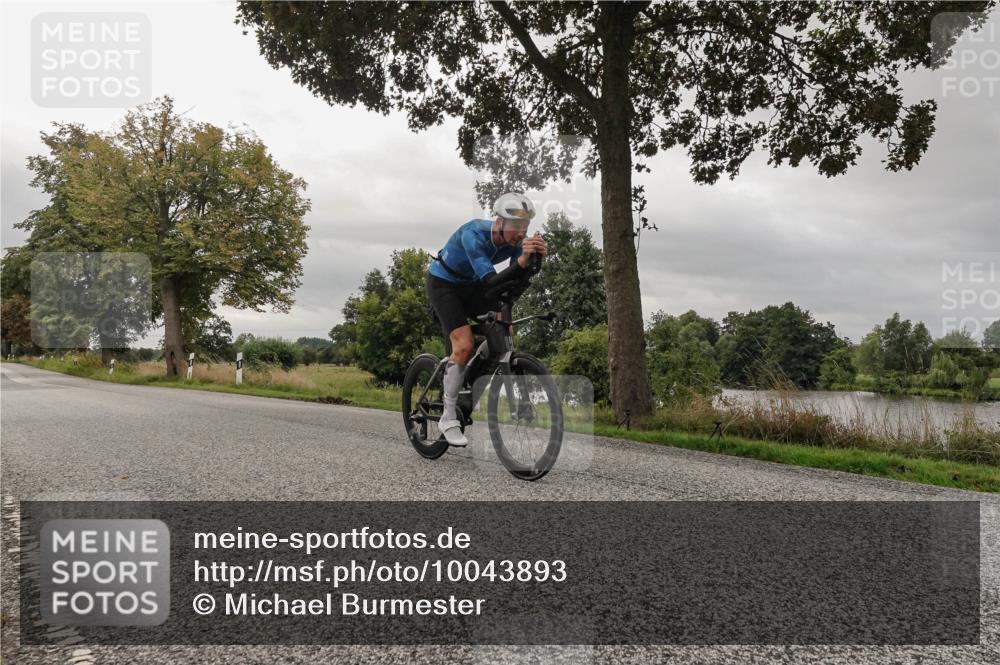 30.08.2026 - Elbe Triathlon Hamburg Michael Burmester http://msf.ph/oto/10043893 30.08.2026 09:21:04 Radfahren 432 meine-sportfotos.de