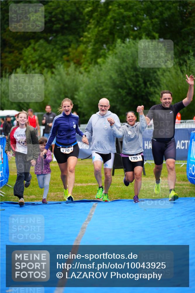 30.08.2026 - Elbe Triathlon Hamburg LAZAROV Photography http://msf.ph/oto/10043925 30.08.2026 16:39:35 Ziel  meine-sportfotos.de