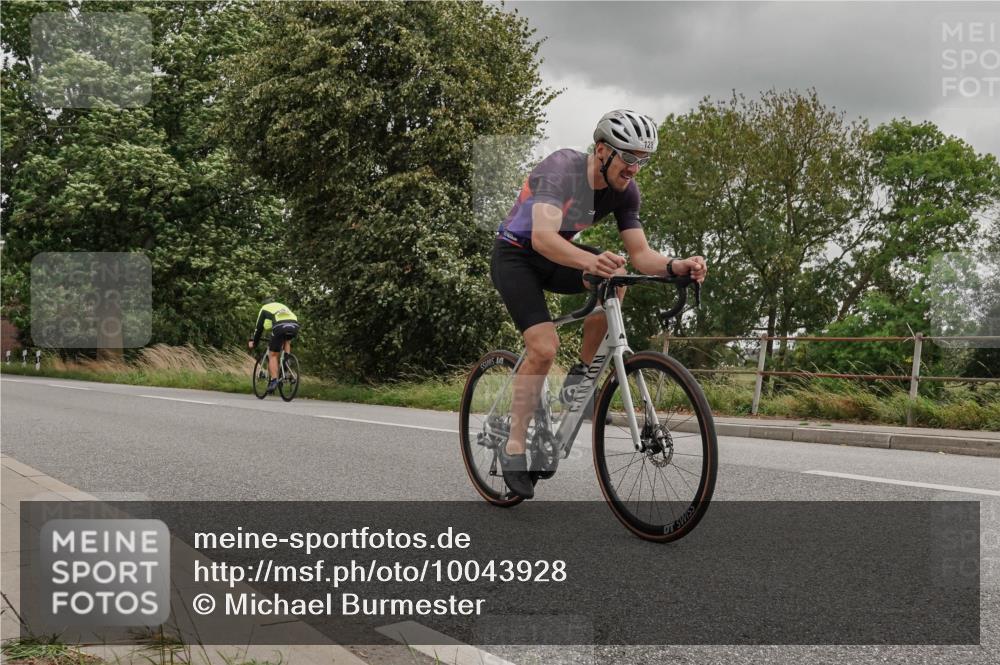 30.08.2026 - Elbe Triathlon Hamburg Michael Burmester http://msf.ph/oto/10043928 30.08.2026 14:58:07 Radfahren  meine-sportfotos.de