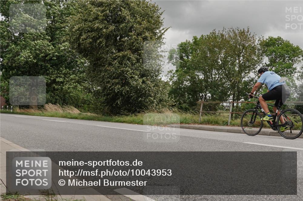 30.08.2026 - Elbe Triathlon Hamburg Michael Burmester http://msf.ph/oto/10043953 30.08.2026 14:58:18 Radfahren  meine-sportfotos.de