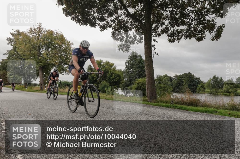 30.08.2026 - Elbe Triathlon Hamburg Michael Burmester http://msf.ph/oto/10044040 30.08.2026 09:21:54 Radfahren 199, 289, 352, 441, 458, 496, 525, 533, 642, 1897 meine-sportfotos.de