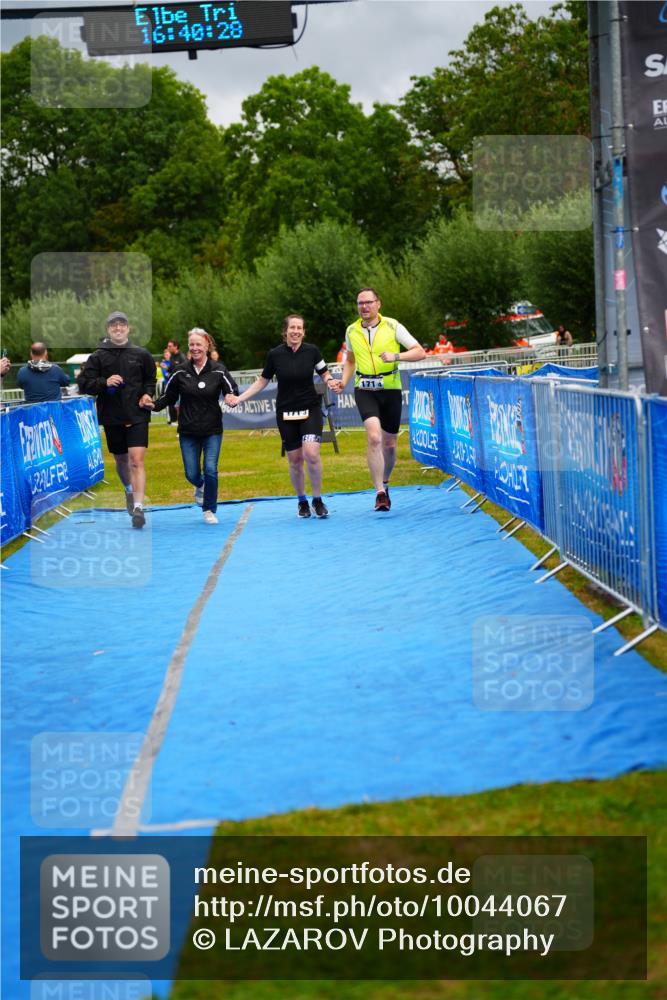 30.08.2026 - Elbe Triathlon Hamburg LAZAROV Photography http://msf.ph/oto/10044067 30.08.2026 16:40:27 Ziel  meine-sportfotos.de