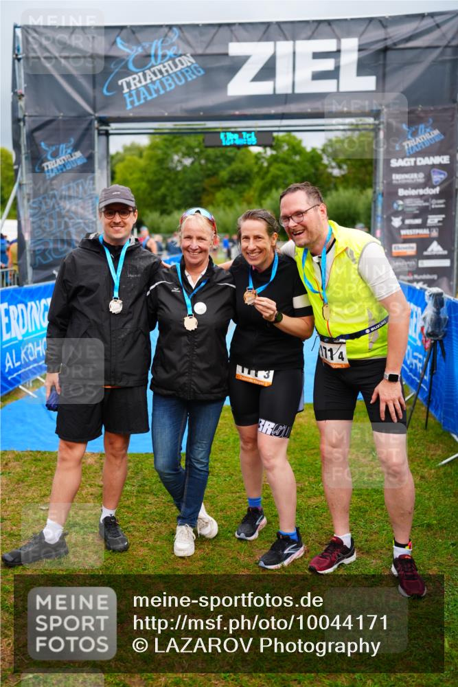 30.08.2026 - Elbe Triathlon Hamburg LAZAROV Photography http://msf.ph/oto/10044171 30.08.2026 16:40:54 Ziel  meine-sportfotos.de