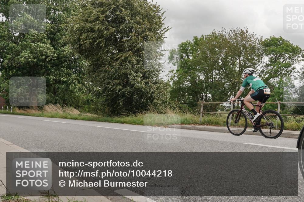 30.08.2026 - Elbe Triathlon Hamburg Michael Burmester http://msf.ph/oto/10044218 30.08.2026 15:01:23 Radfahren  meine-sportfotos.de