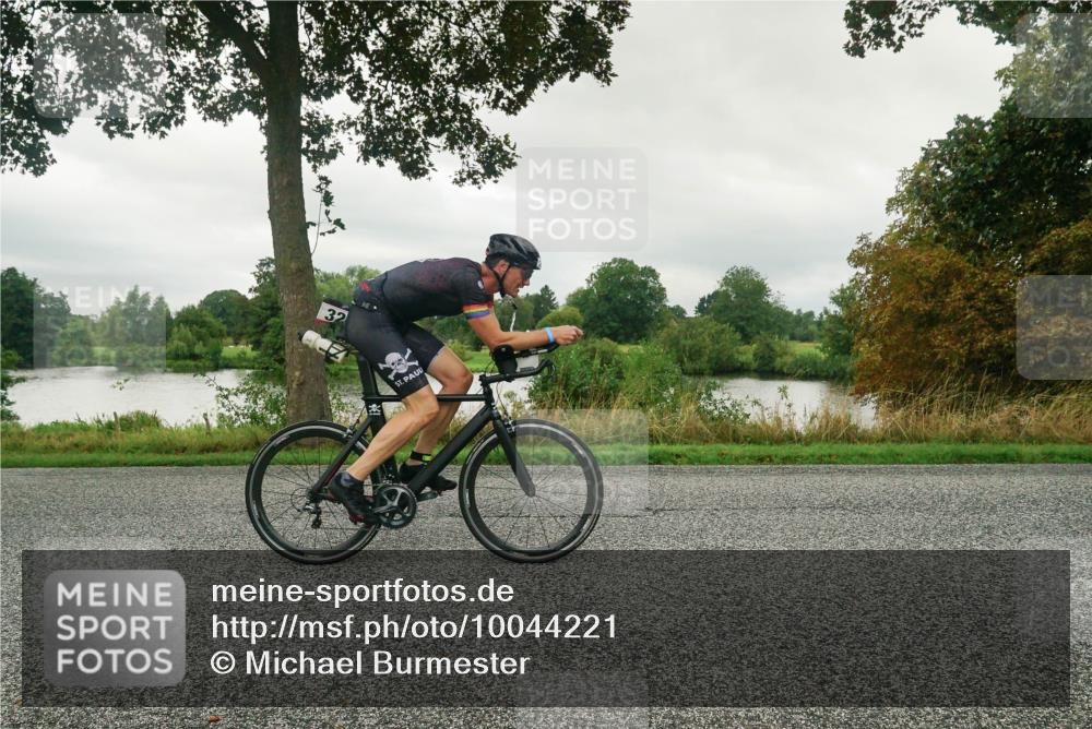 30.08.2026 - Elbe Triathlon Hamburg Michael Burmester http://msf.ph/oto/10044221 30.08.2026 09:10:31 Radfahren 294, 326, 390, 417 meine-sportfotos.de