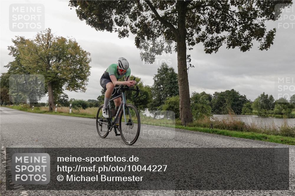 30.08.2026 - Elbe Triathlon Hamburg Michael Burmester http://msf.ph/oto/10044227 30.08.2026 09:22:33 Radfahren 398, 565 meine-sportfotos.de